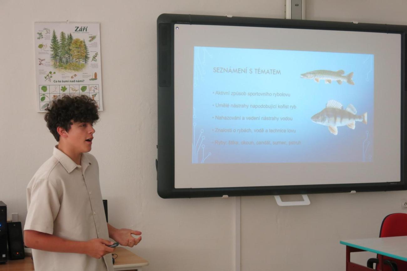 Deváťáci představili své seminární práce