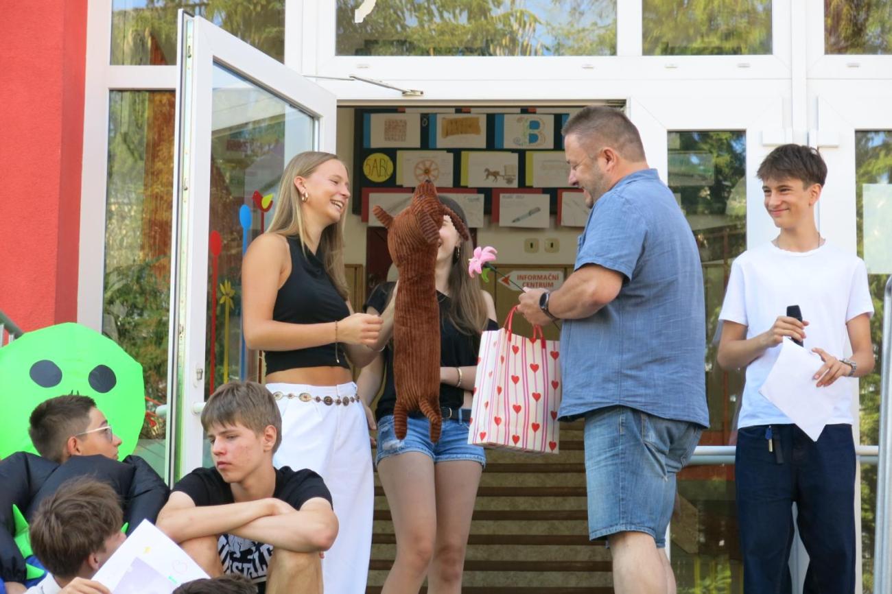 Rozloučení se školním rokem a s našimi deváťáky