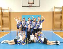 Starší dívky také vybojovaly zlato!!!